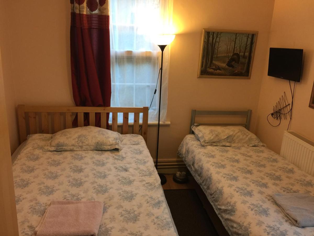 Central Greenwich Guest Rooms London Bagian luar foto